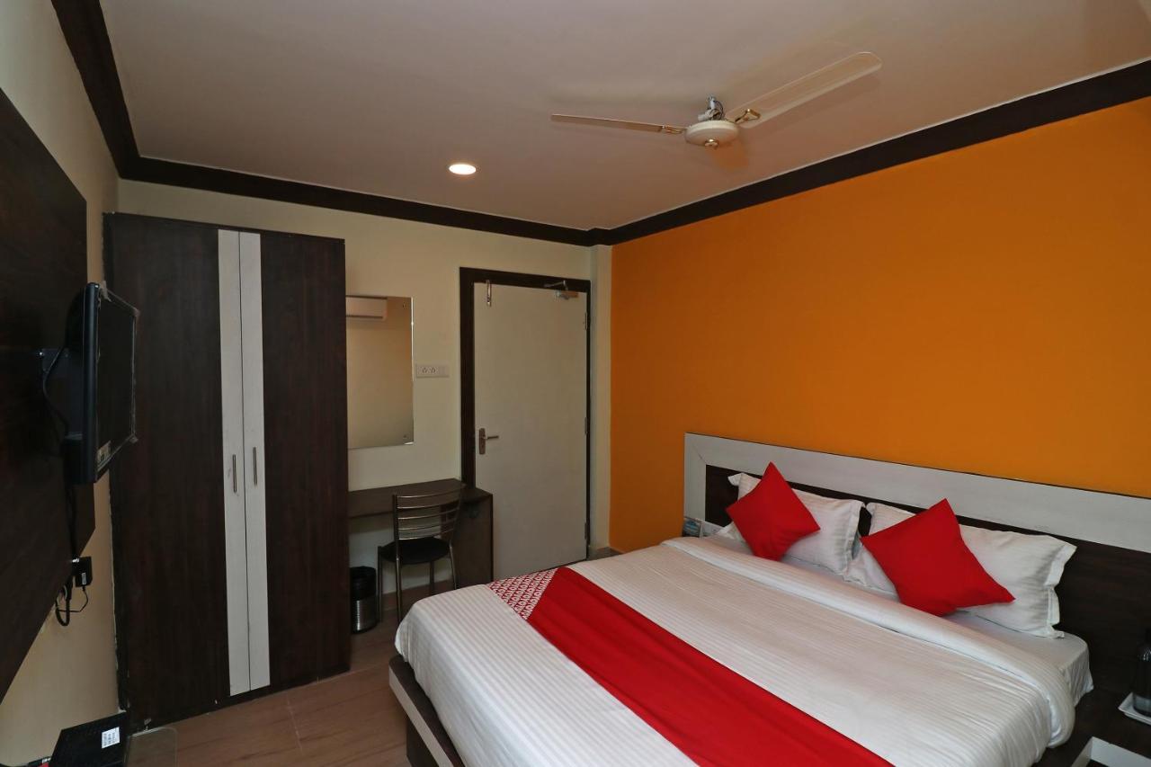 Oyo 27602 Hotel Green Space Bhubaneswar Exterior photo